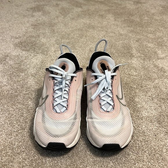 Nike Air Max 2090 - Picture 2 of 7